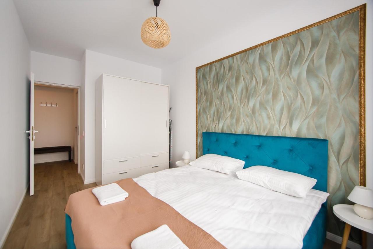 Ferienwohnung Trio Orange Oradea Exterior foto